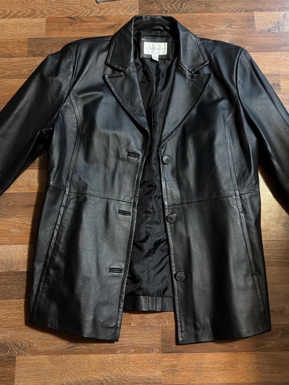 Perfect! Vintage black leather jacket/blazer size XL